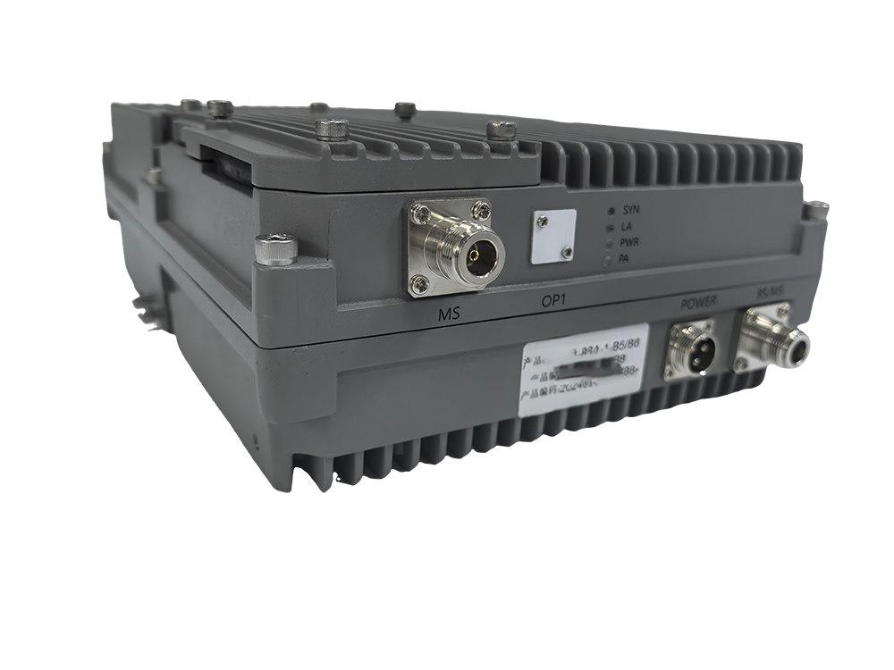  晴隆三频手机信号接收器2000㎡